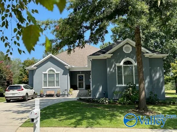 136 Ridgewood Cir, Union Grove, AL 35175