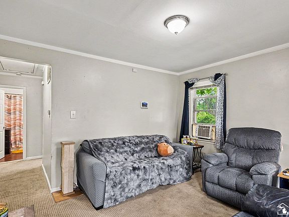 5th image of 8436 Prospect Ave