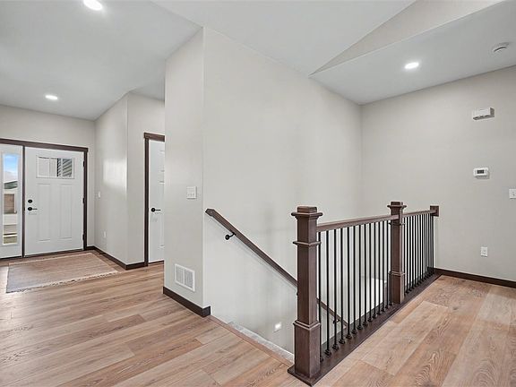 5th image of 718 Pointer Cir