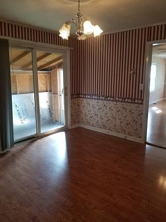4th image of 113 Bettie St