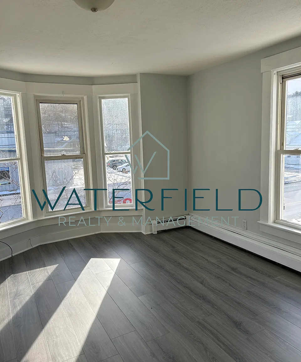 Studio, $850 — Photo 2