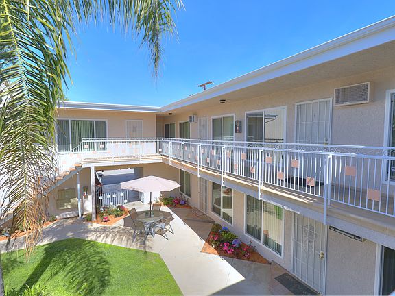 4th image of 4808 Riverton Ave APT 7