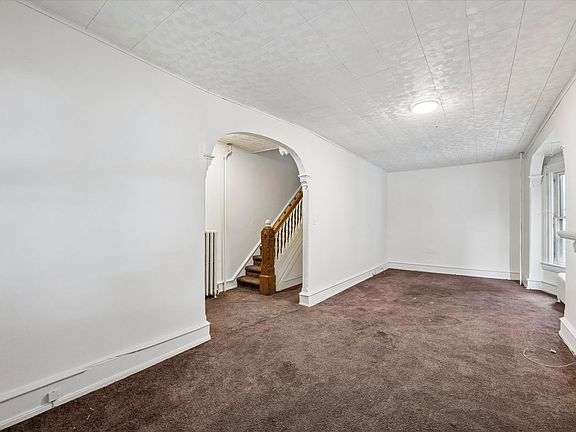 3rd image of 1147 Potter St