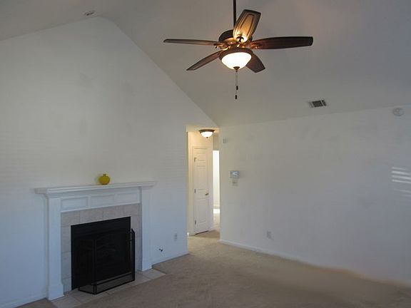 3rd image of 4713 Laural Oak Dr