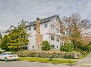 1502 N 41st St, Seattle, WA 98103