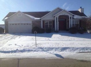 1366 Apple Valley Dr, O'Fallon, MO 63366