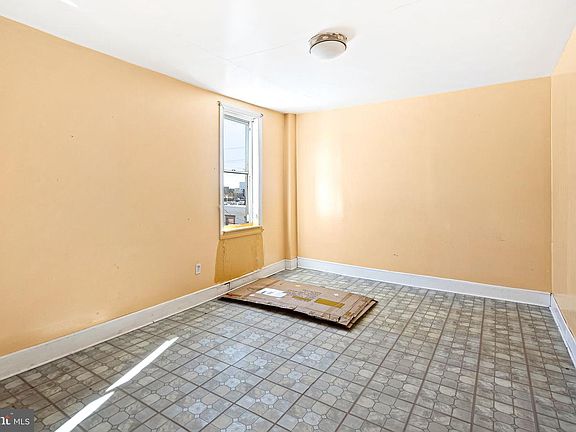 4th image of 1267 S 22nd St