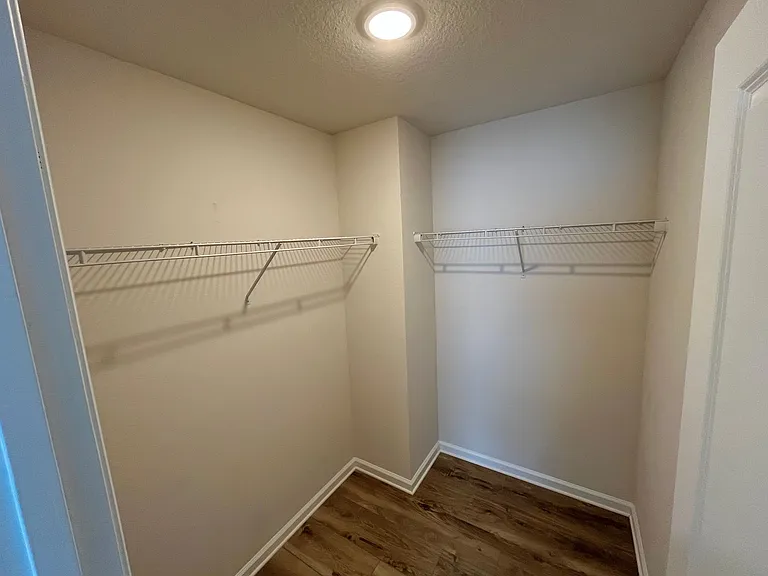 406 Sofia Ln — Photo 19