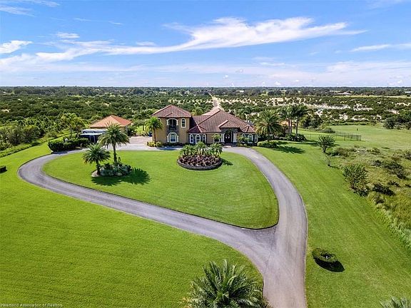 2nd image of 1017 Orange Creek Ln