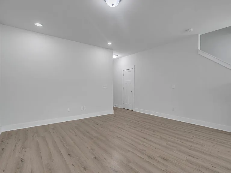 114 Lerner Ct — Photo 11