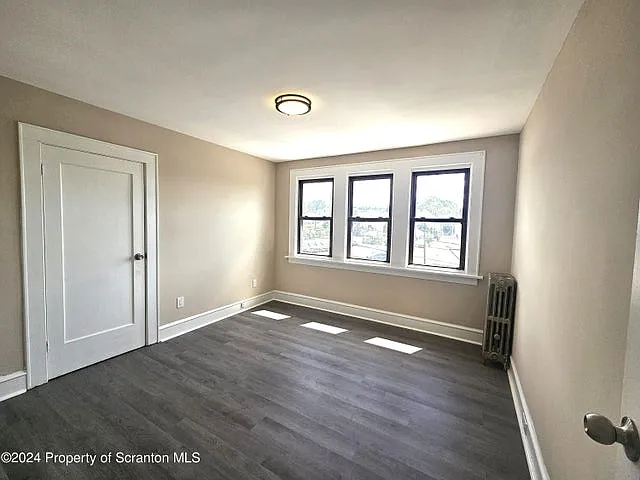 405 Fig St — Photo 10
