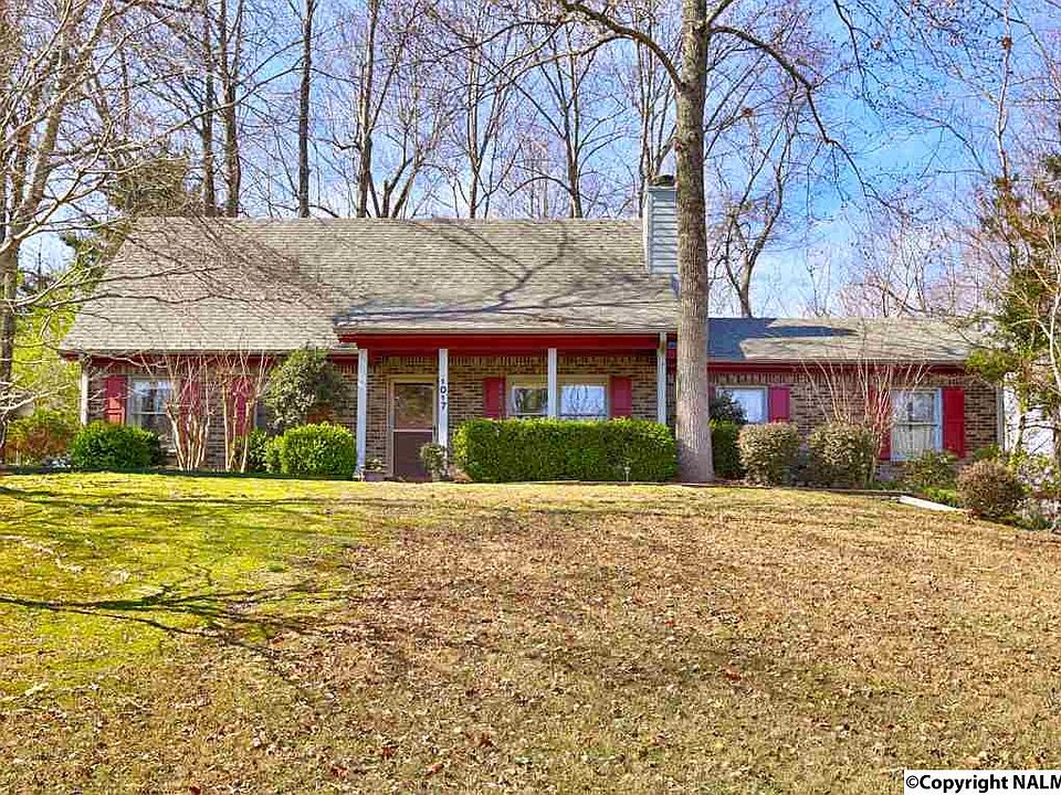 1st image of 1017 Seina Vista Dr