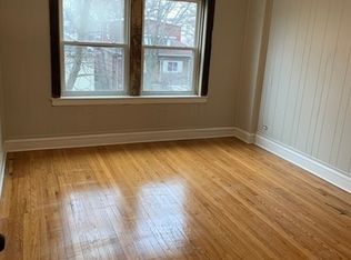 927 S Monitor Ave #2F, Chicago, IL 60644