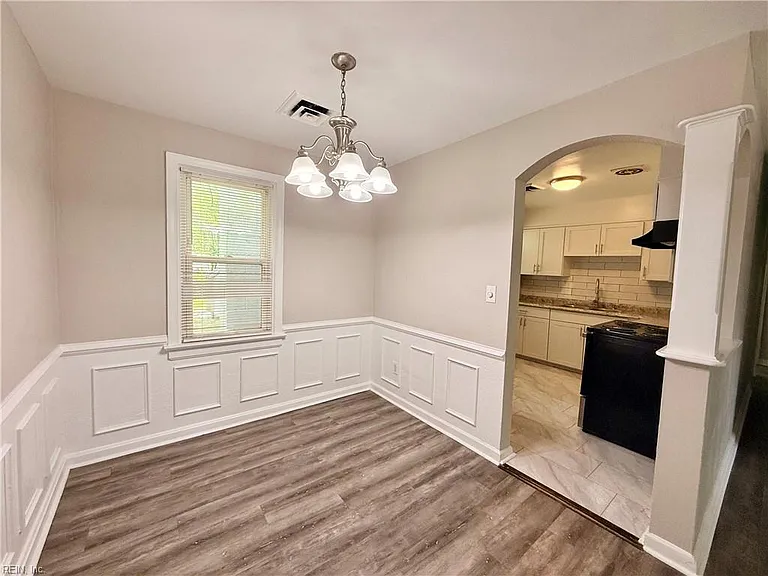 1182 Duncan Dr — Photo 4
