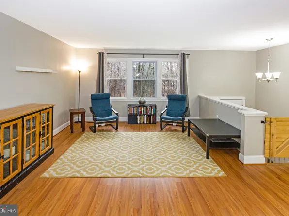 41 Sheckells Rd, Huntingtown, MD 20639