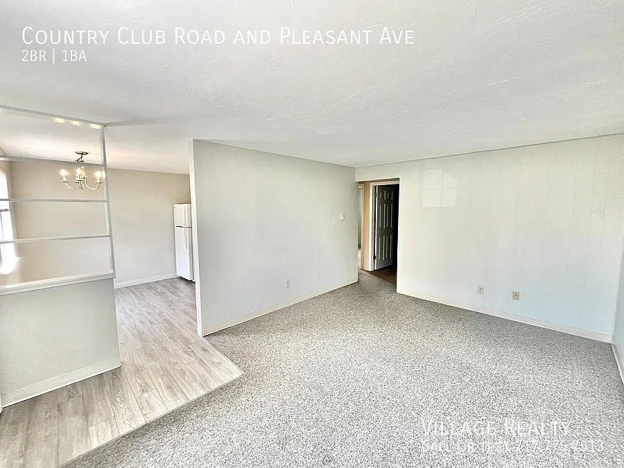 End unit! Quiet 2-bed apartment with on-site laundry & playground! Red Lion Schools! — Photo 3