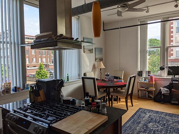 4th image of 4505 Olive St