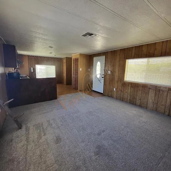3618 E Lark Ln — Photo 5