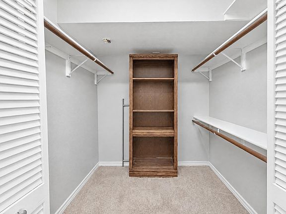 5th image of 8629 Edgemere Rd #13