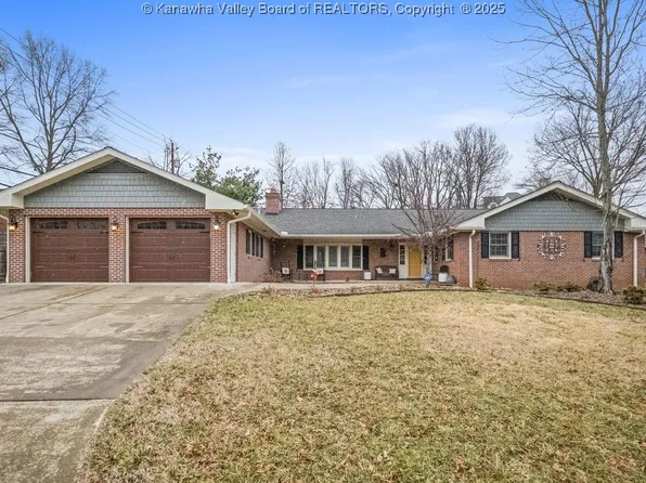 1404 Meadowcrest Dr, Charleston, WV 25314