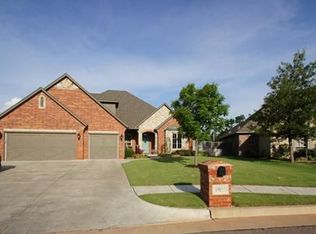 19833 Oakshire Dr, Edmond, OK 73012