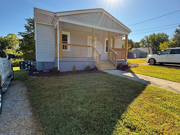 114 Hopkins St, Danville, VA 24541