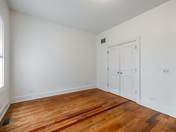 5th image of 1820 S Throop St #1R