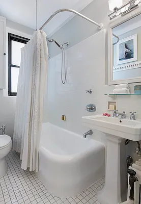 Sold by Randall Property Group, Inc. | media 18