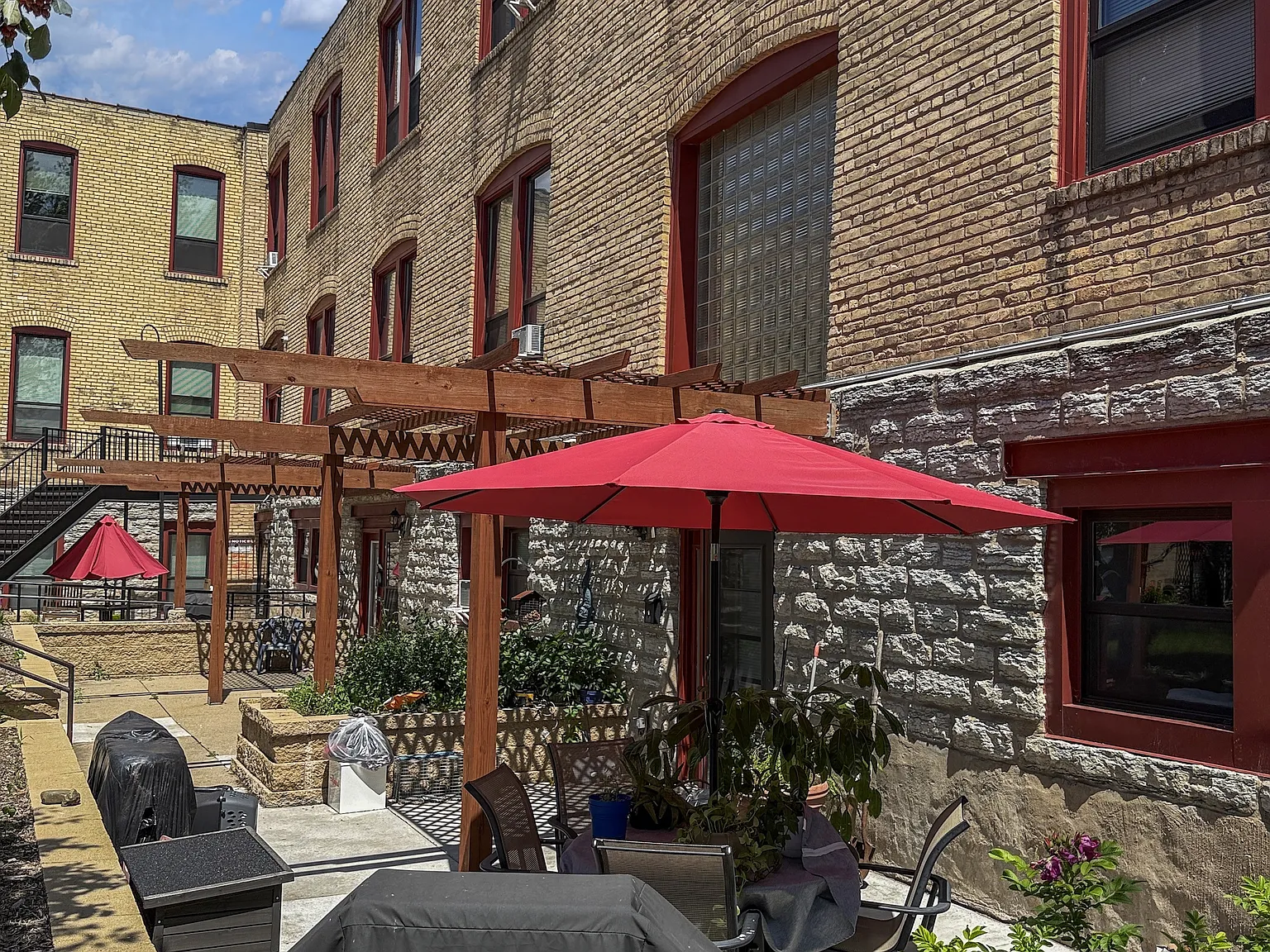 653 Artist Lofts — Photo 4