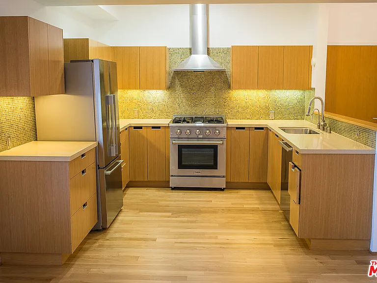8 Brooks Ave #11 — Photo 28