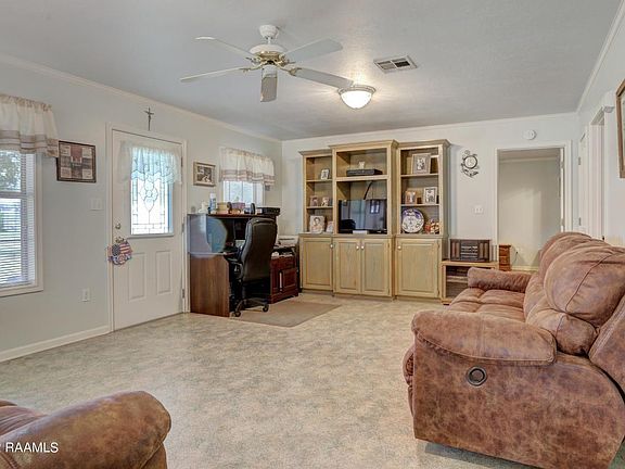 3rd image of 116 Tori Logan Ln