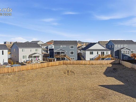 5th image of 6151 Vickie Ln