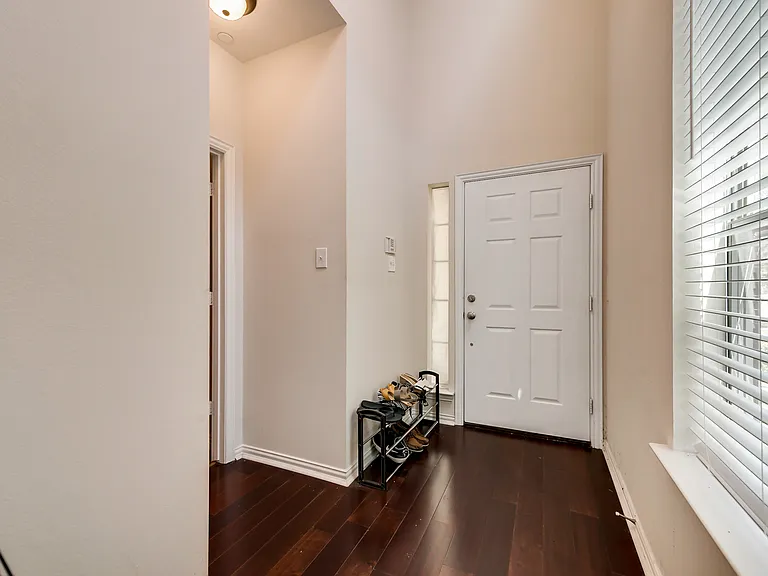 7941 Hannah St — Photo 2