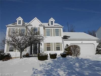 1st image of 596 Oakcrest Dr
