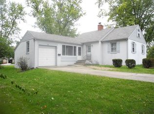 74 E Ridgeway Dr, Dayton, OH 45459