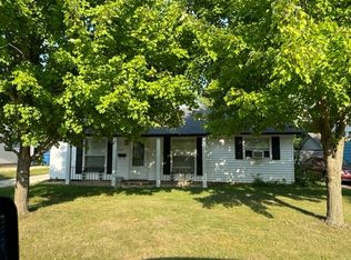 328 Robinson Dr, Morris, IL 60450
