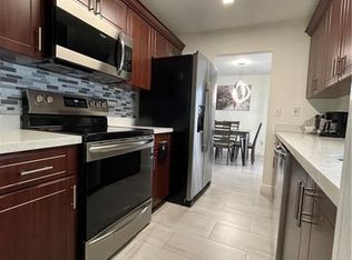 4174 SW 51st St #4, Fort Lauderdale, FL 33314