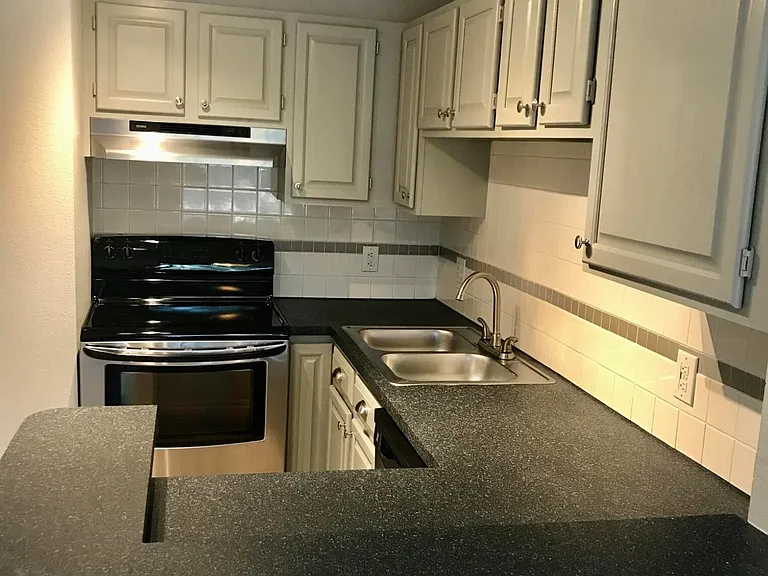 1780 Palm Cove Blvd #6 — Photo 2
