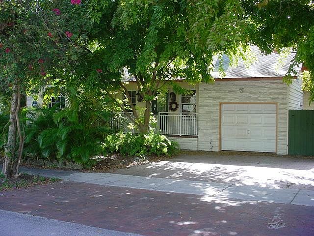 1st image of 1320 NE 2nd St