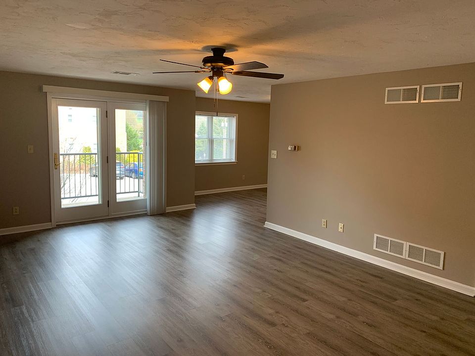 Spring Village Apartments 327 N Pine Ave Spring Grove PA Zillow