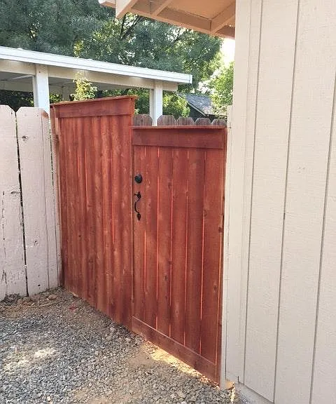 1827B Garden Ave — Photo 1