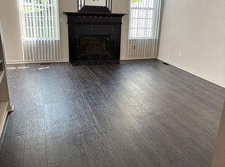 33136 Fairport Dr, Avon Lake, OH 44012