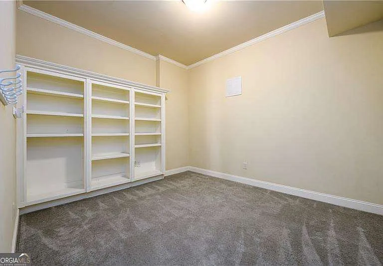 2770 Shumard Oak Dr — Photo 43