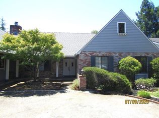 3231 Cobblestone Dr, Santa Rosa, CA 95404