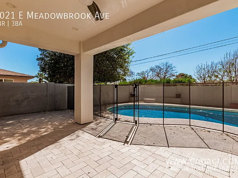 3021 E Meadowbrook Ave — Photo 12