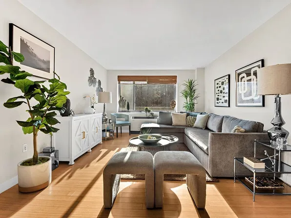 40 W 116th St APT A313, New York, NY 10026