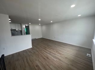 11928 Alberta Dr, Philadelphia, PA 19154