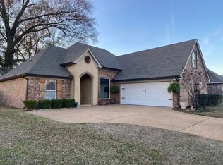 125 Woodridge, Pearl, MS 39208