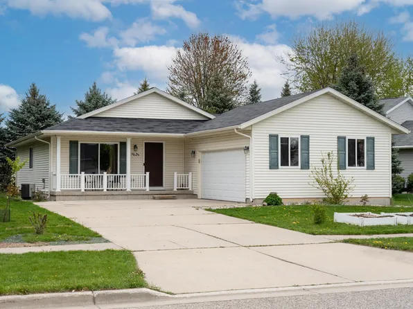 1629 Abbey Ct, Mount Pleasant, MI 48858