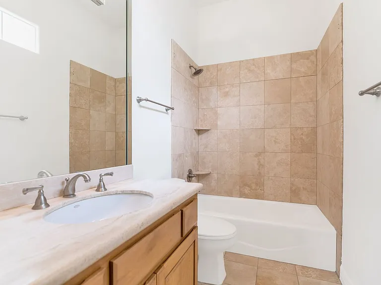 11139 E Cannon Dr — Photo 17